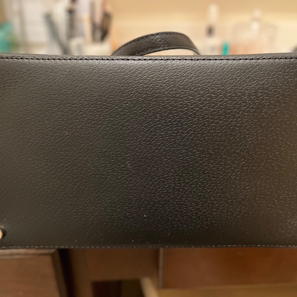 Re-Poshing Kate Spade Handbag - Picture 5 of 5